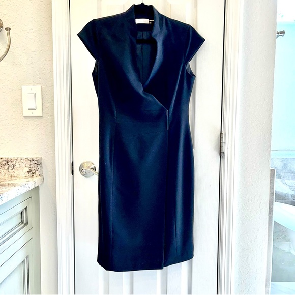 Calvin Klein Black Size 4 Dress Beautiful Tailored Like New Dress - Picture 2 of 9